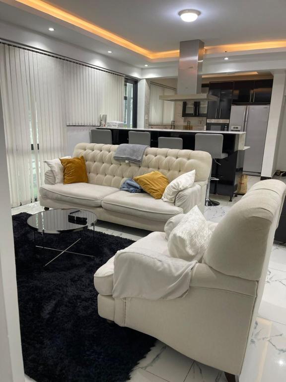 Caccra's Haven, Kampala