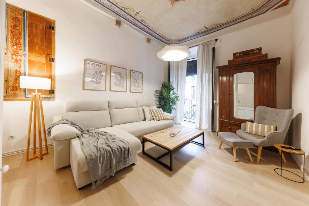 Bravissimo Plaça del Vi, Authentic Historic Apartment - 2