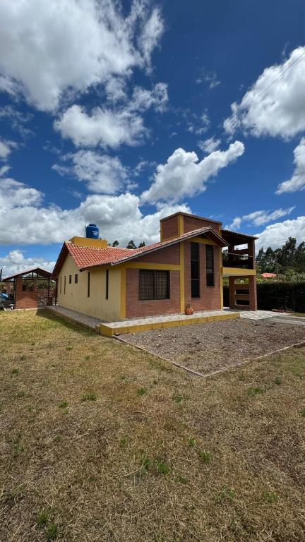 Villa Sanabria entre el campo y rio - 5