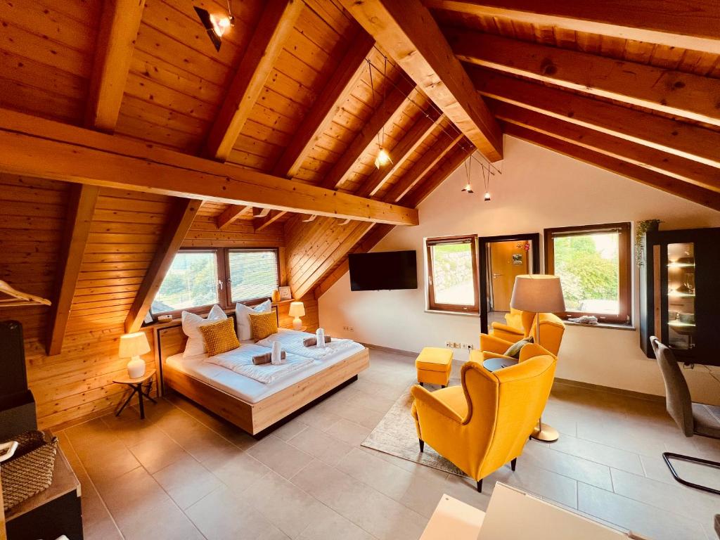 Studio mit King-Size-Bett & Privatparkplatz, Titisee-Neustadt