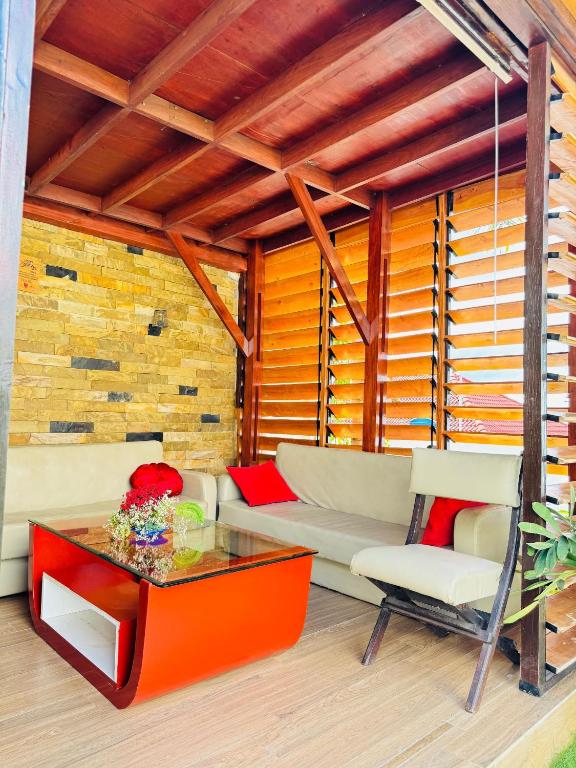 Tatty Apartment, Dar es Salaam