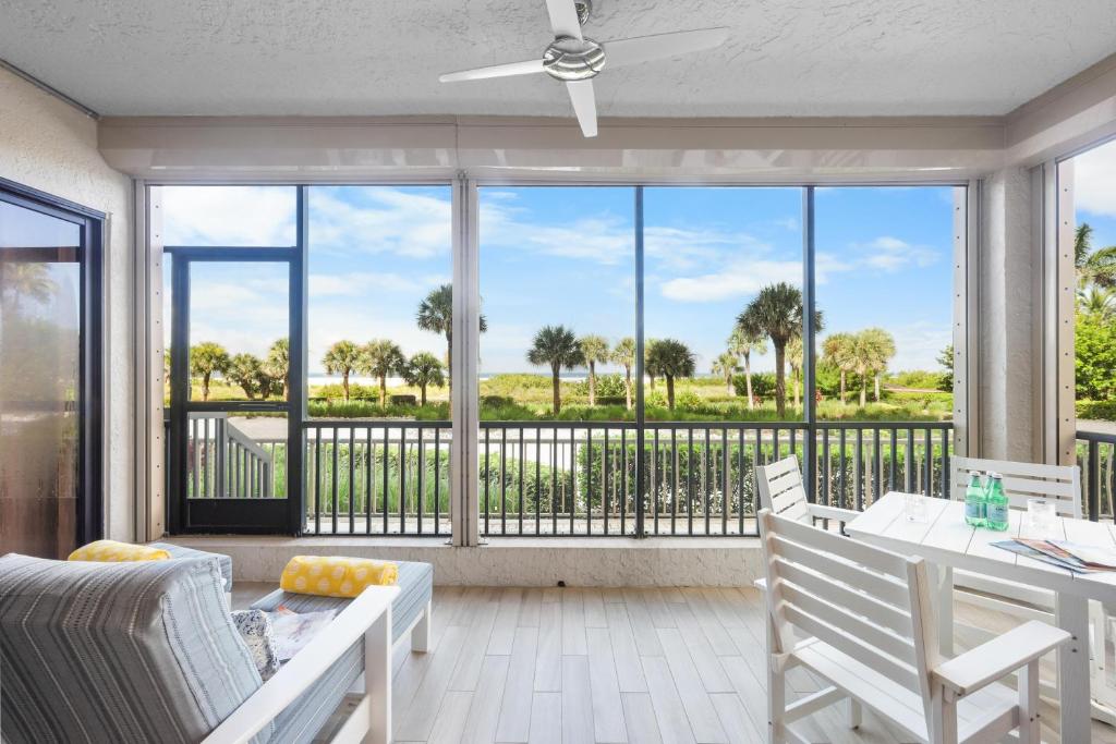 First floor walkout beachfront condominium unit, Marco Island