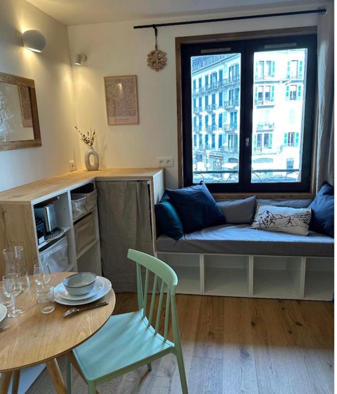 Charming Mont-Blanc View Studio in Chamonix - 2