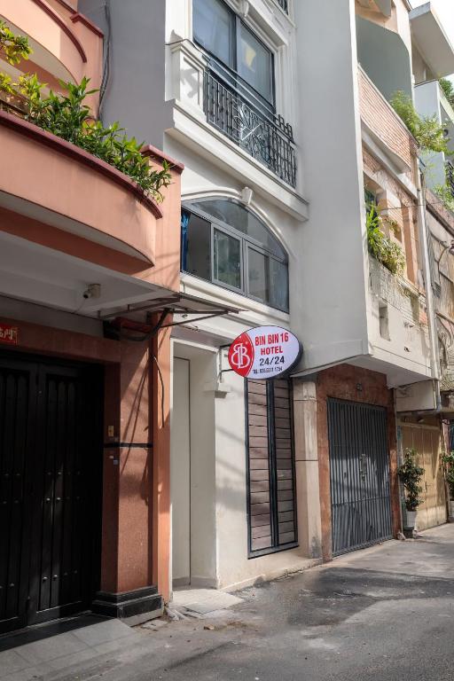 Bin Bin Hotel 16 Near Bui Vien Walking Street, Ho Chi Minh City