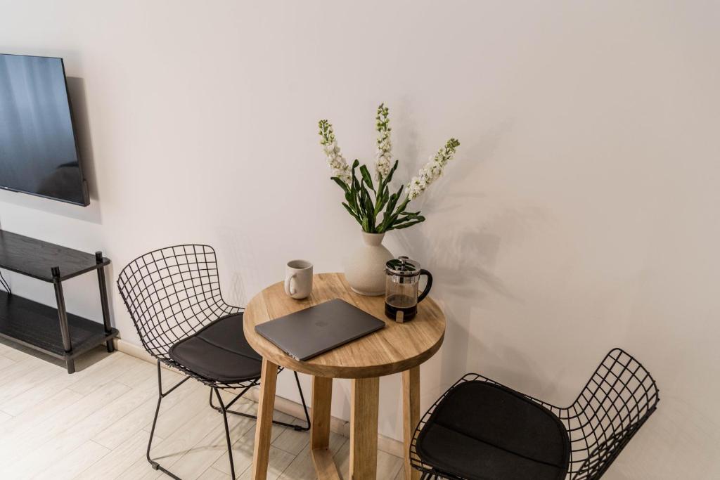 Catalpa Modern Studio - 2