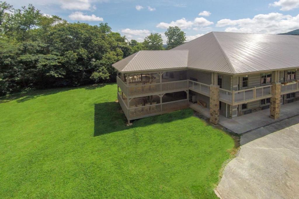 Cades Cove Landing Condo-Little River Loft 전경