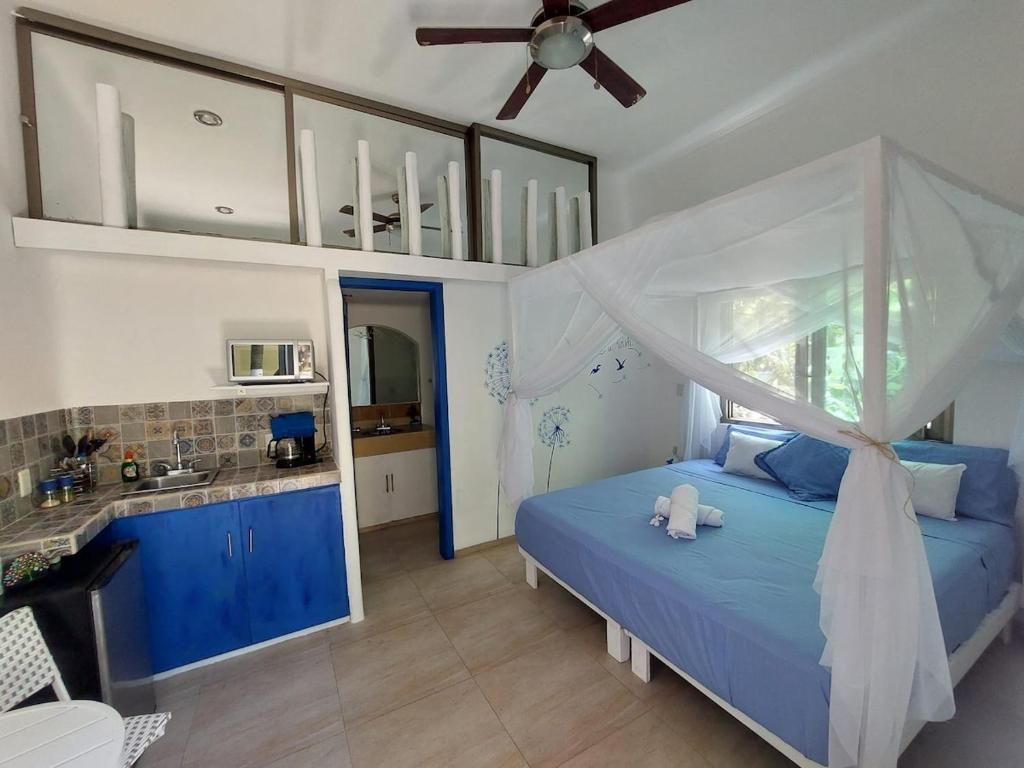 Front of the Caribbean Sea, Prestigious residence - 1