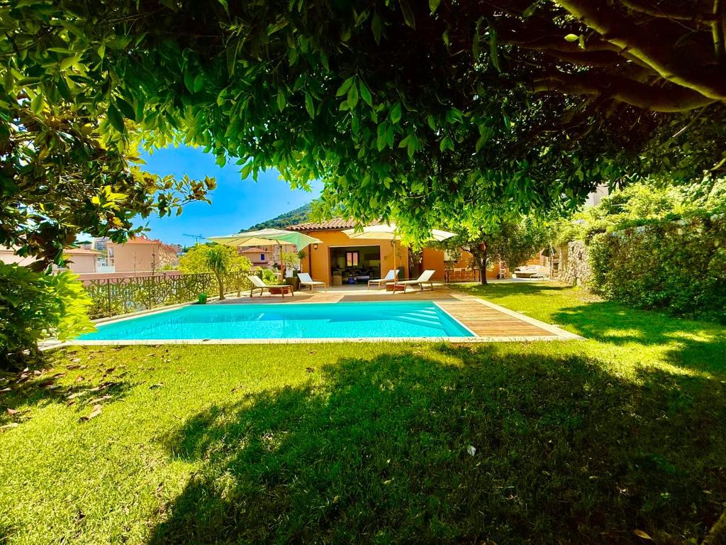 Unique Villa, Pool, Nature & Monaco on Foot - 5