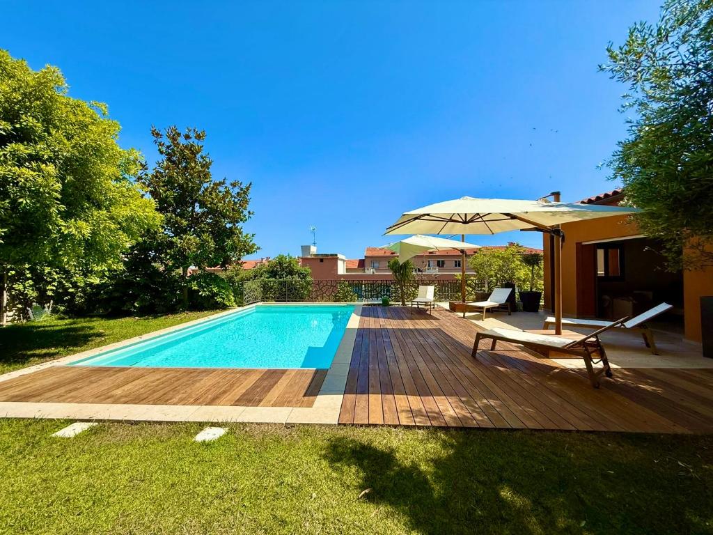 Unique Villa, Pool, Nature & Monaco on Foot - 3