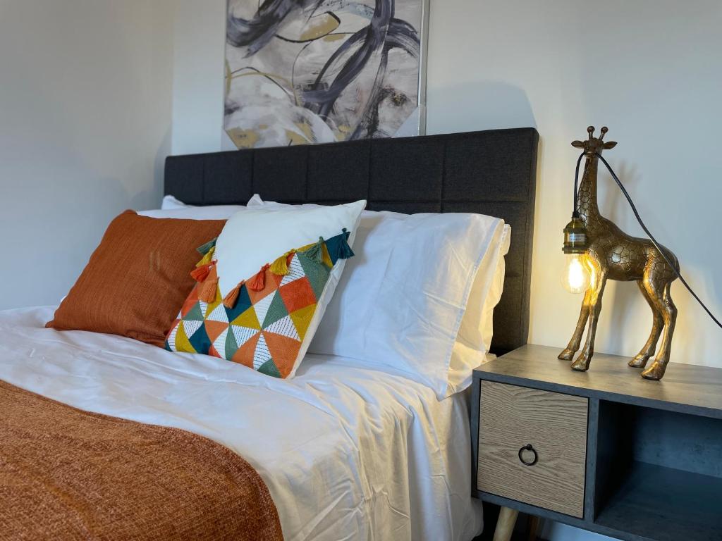 The Modern Haven, Luton