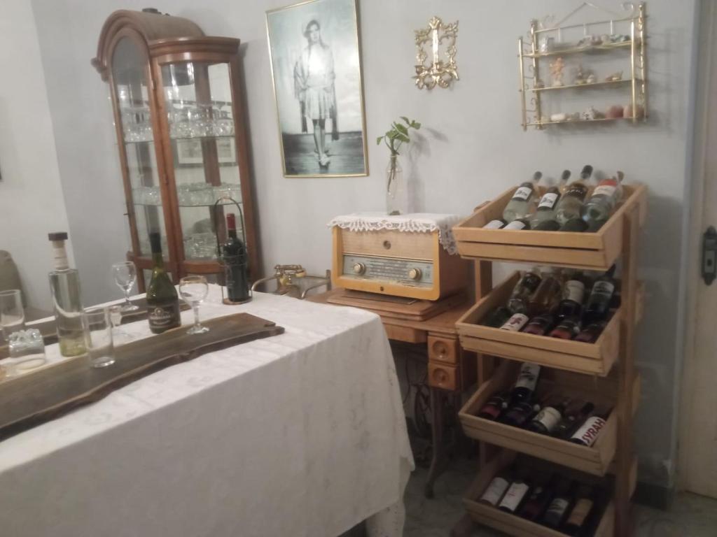 TRAVEL ROOTS Guest House - 3