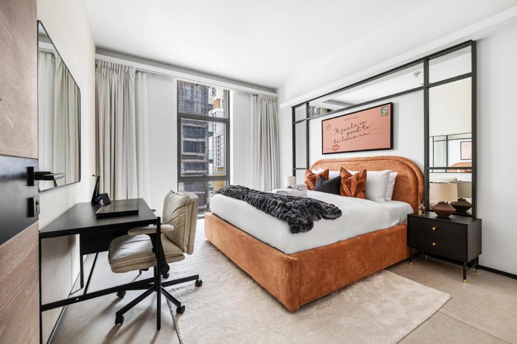 Stylish 1BR with Work Desk, Pool and Gym, Дубай