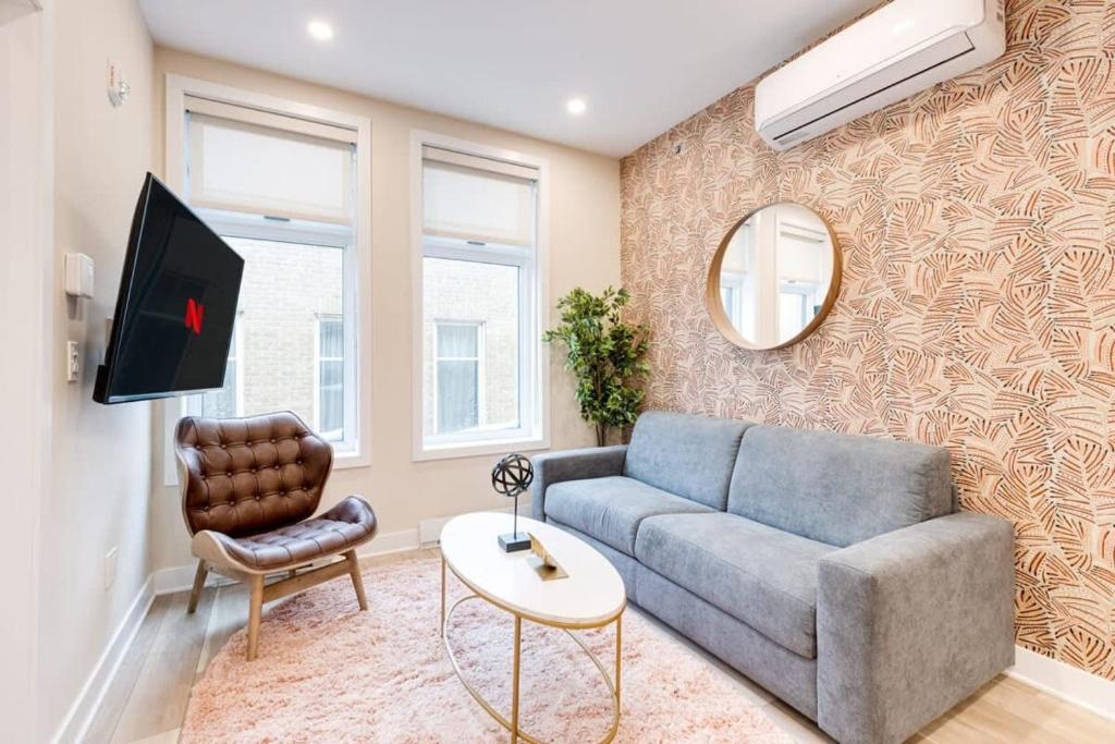 Modern New 2BR with SofaBed in MTL -39, Montreal