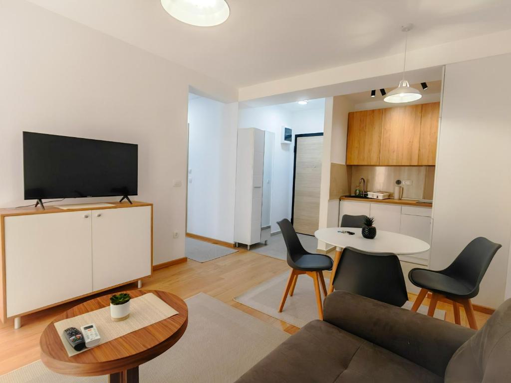 Modern City Apartment Budva 1-Central Location,5 min to Beach, Kravlja