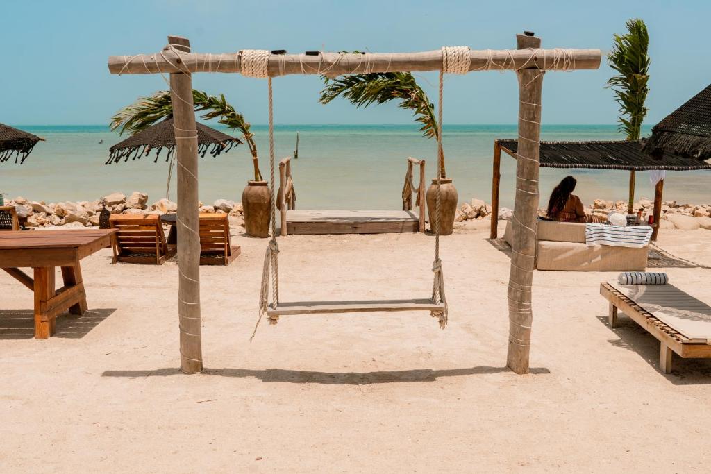 AWA Holbox Hotel Boutique - Beach Front - 4