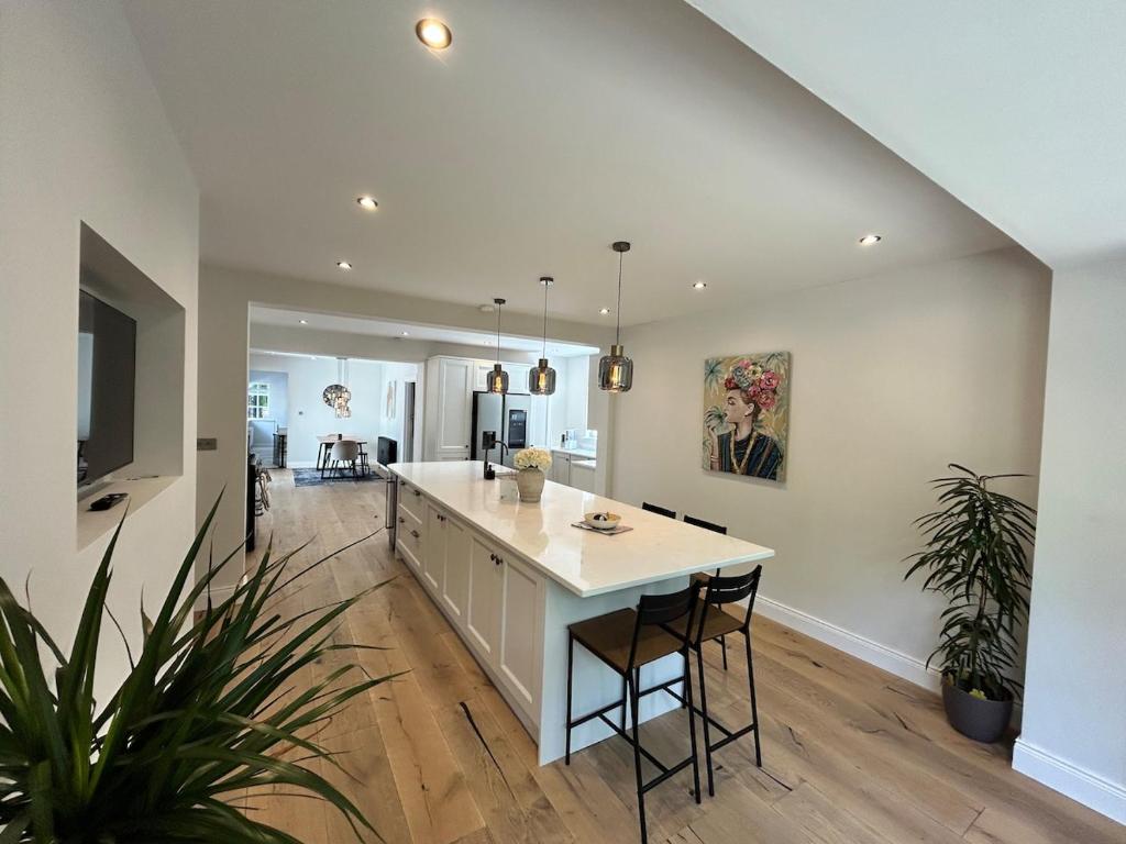 Stunning Edwardian Country Home Unwind, Crawfordsburn