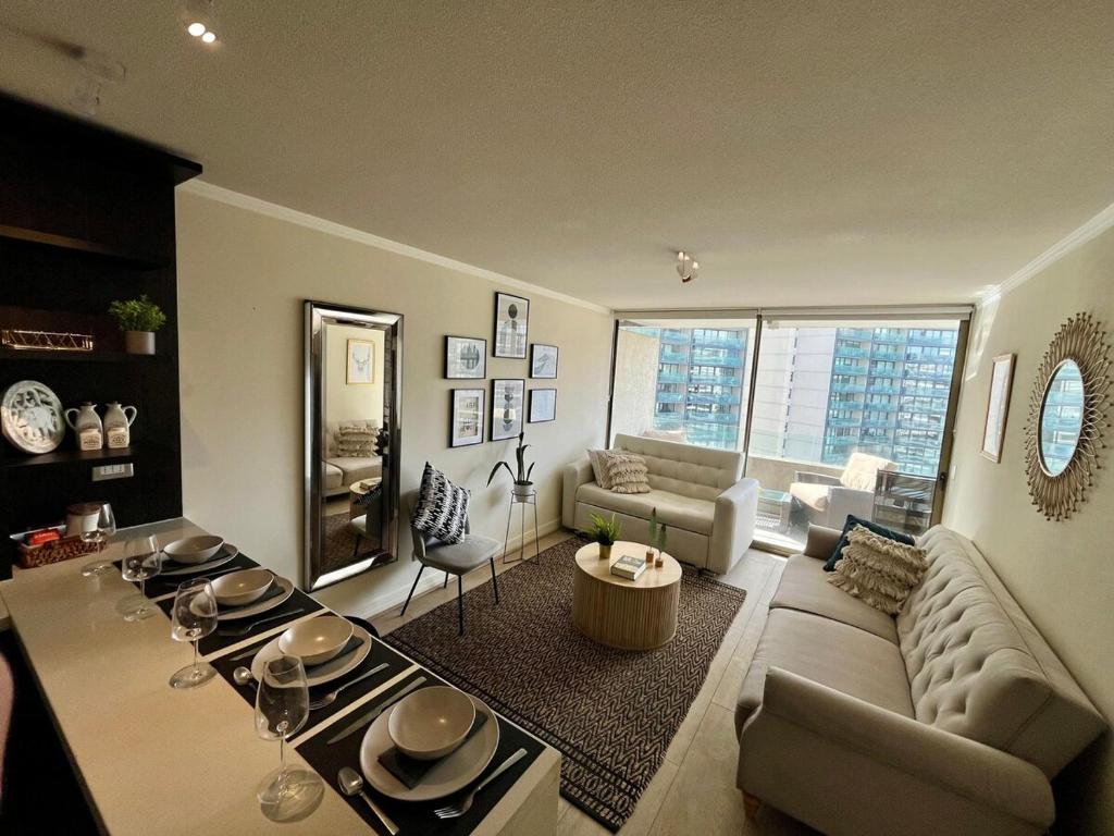 Luxurious and steps from the Mall, Santiago