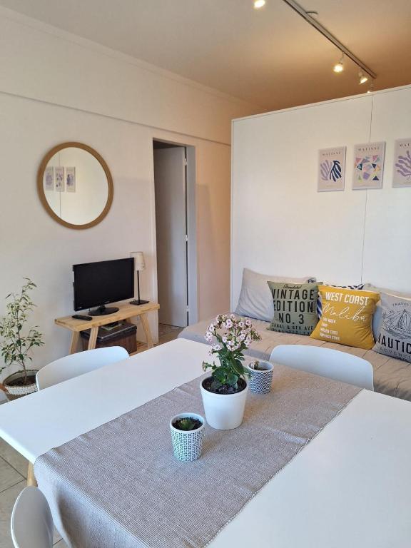 Hermoso departamento zona shopping Aldrey - 1