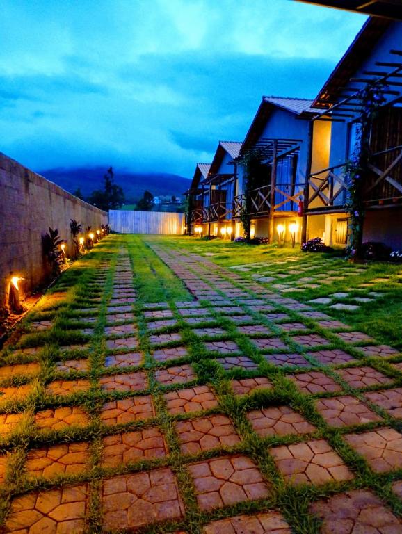 Chalés Vista dos Carvalhos, Capitólio