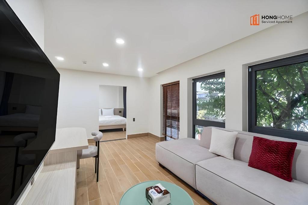 HongHome Nguyễn Cửu Vân, Ho Či Minovo Město