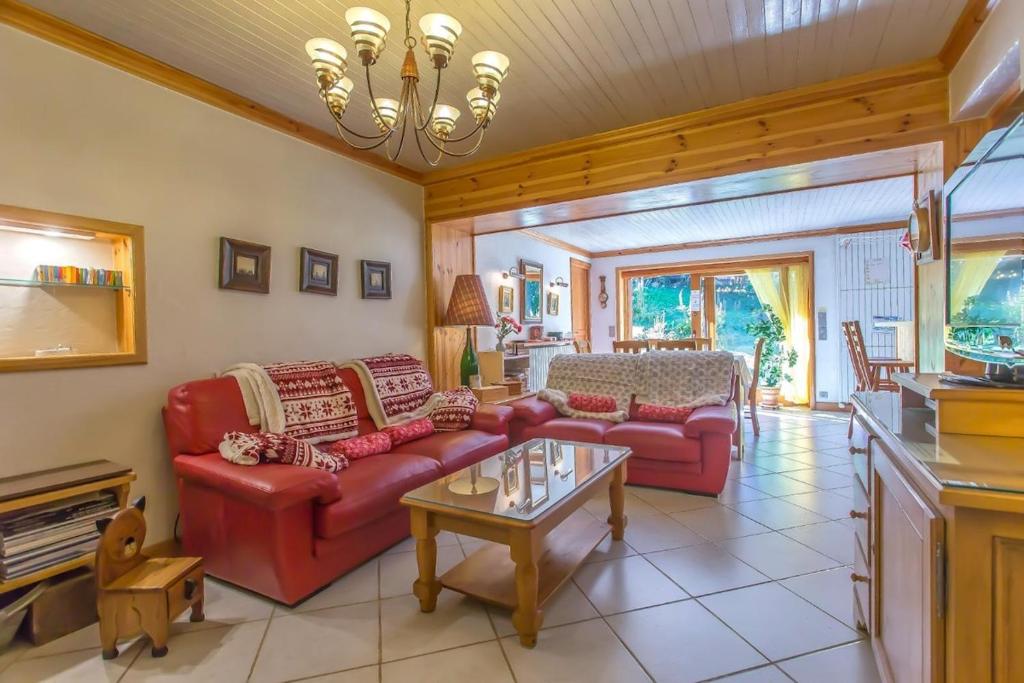 Authentic Méribel Chalet with Direct Slope Access - 5