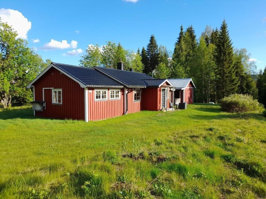 Mellan Fallen, Brograngen