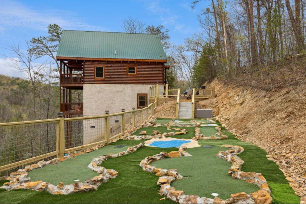 Sharp Dressed Bear By Avada Properties, Little Cove