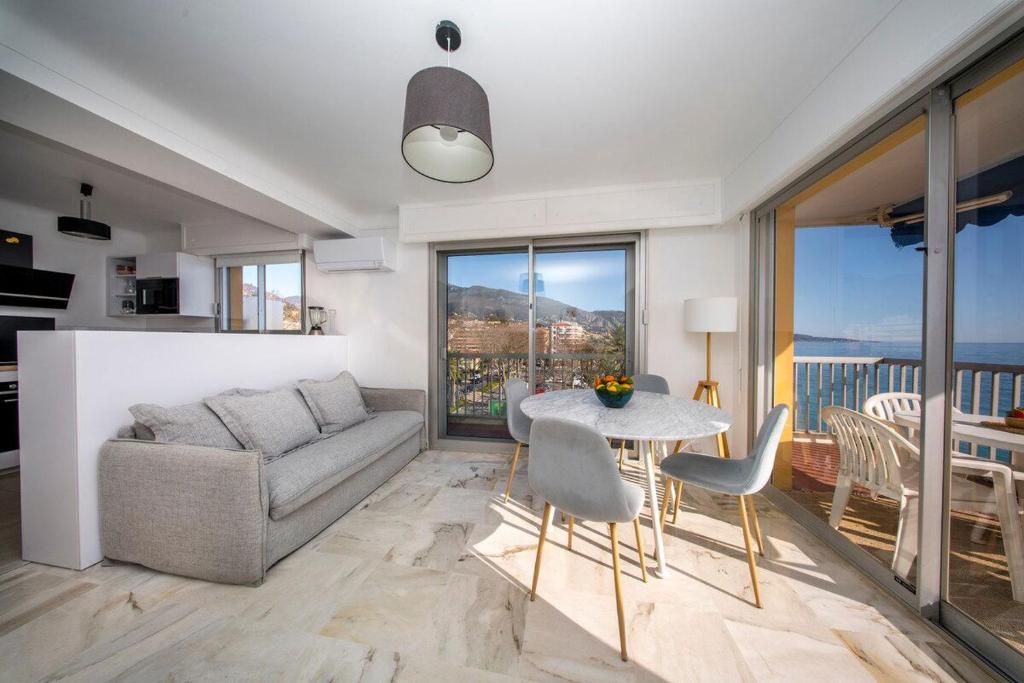 LE DAUPHIN - Front de Mer - Vue Exceptionnelle, Menton