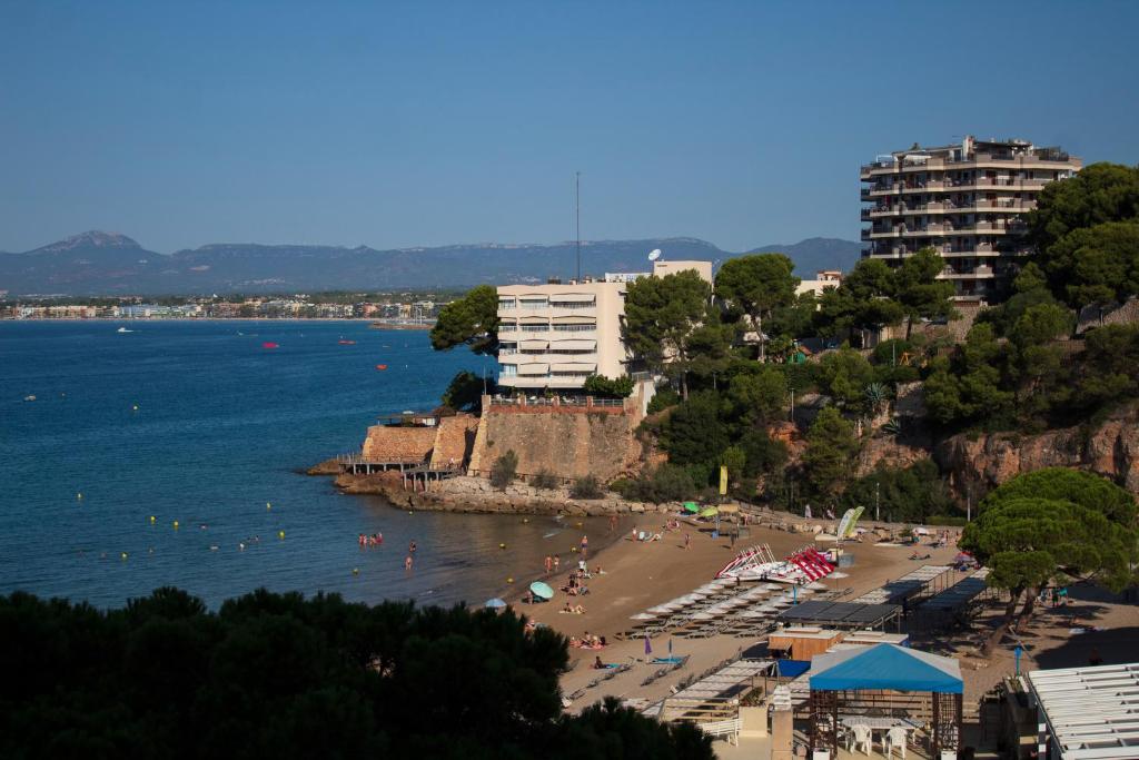 Spectacular views of the Salou beachfront - 3