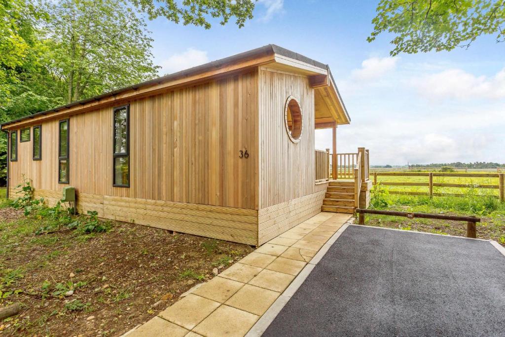 Duet Lodge, Kingham
