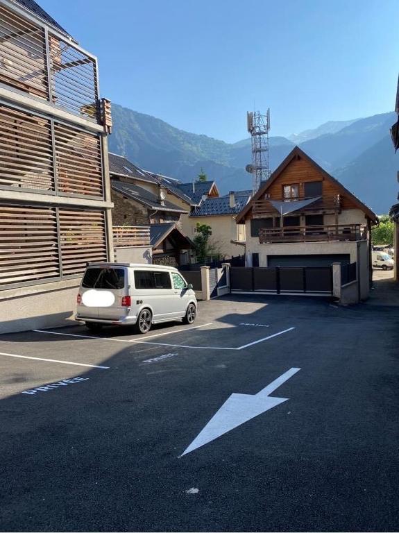 Le Petit Cœur parking gratuit idéal cyclistes proche alpe d'huez - 4