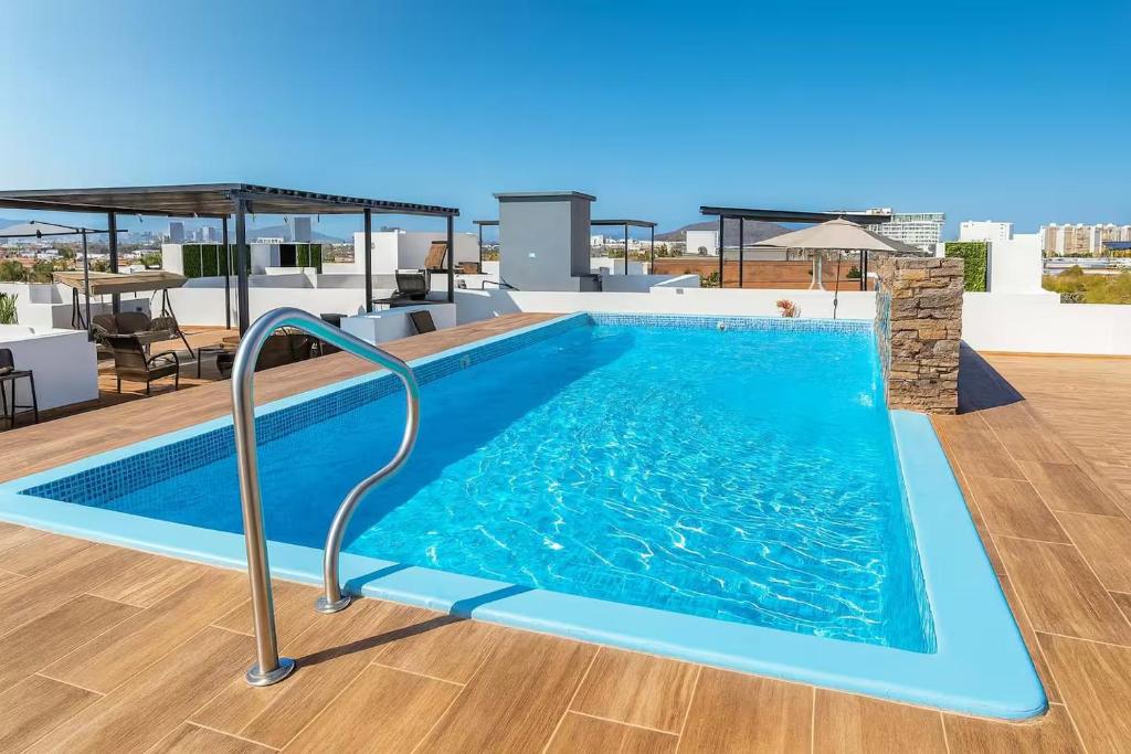 Beautiful condo with 4 pools and roofgarden - 2