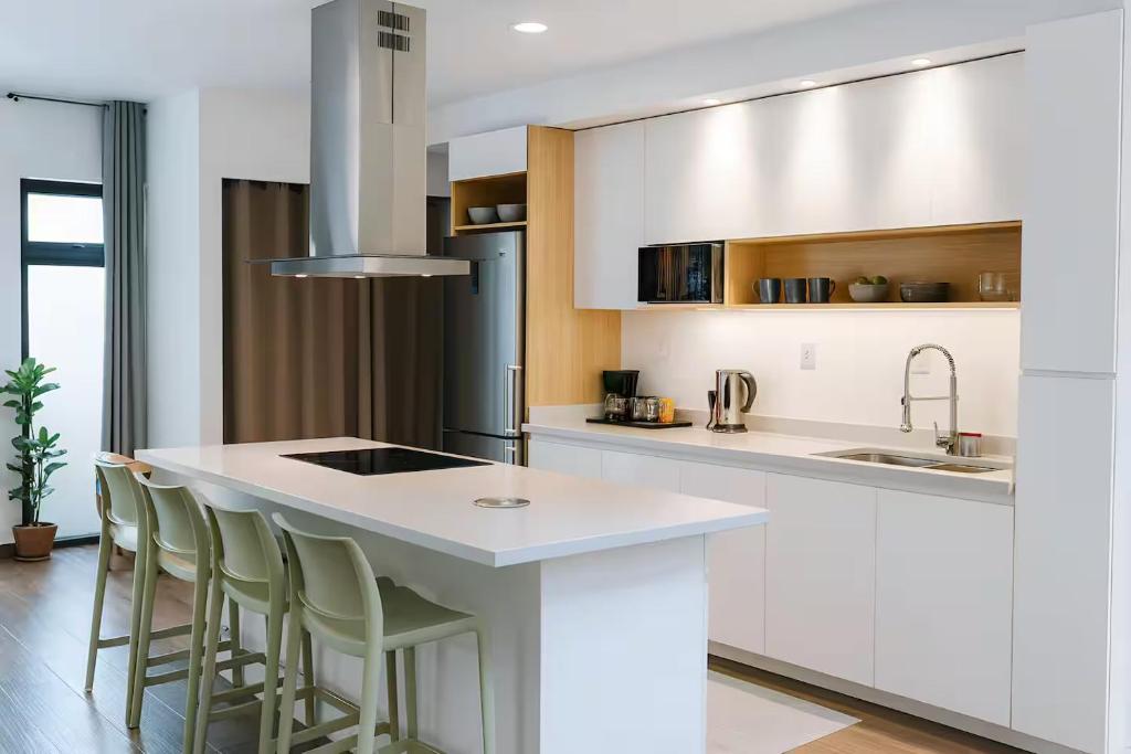 Beautiful condo with 4 pools and roofgarden - 3