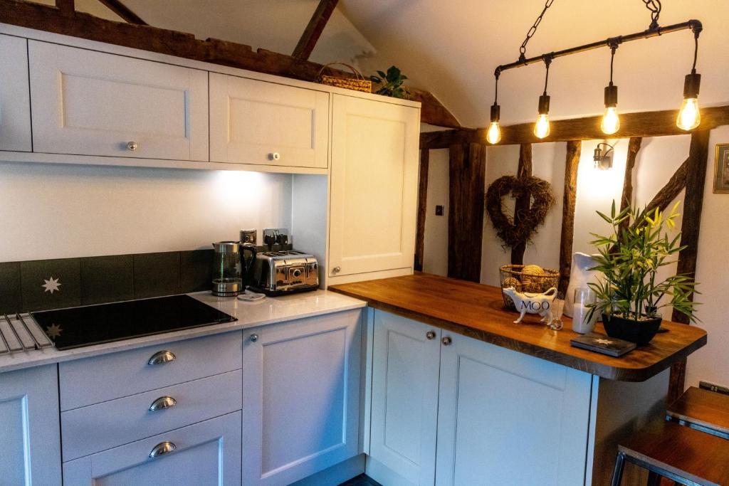 18th-Century Barn Apartment, Maresfield photo 6