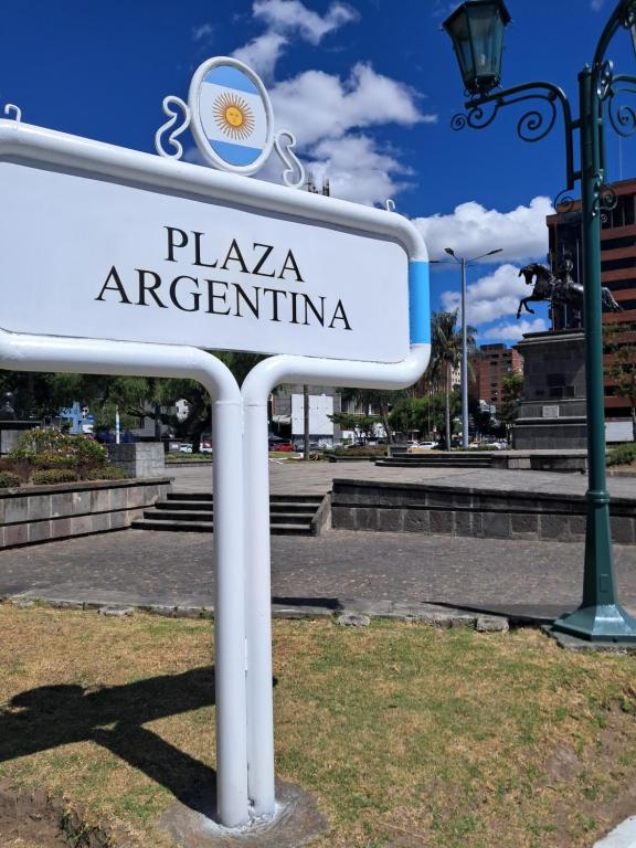 Romantic, Cozy, Fashionable Apt - 2