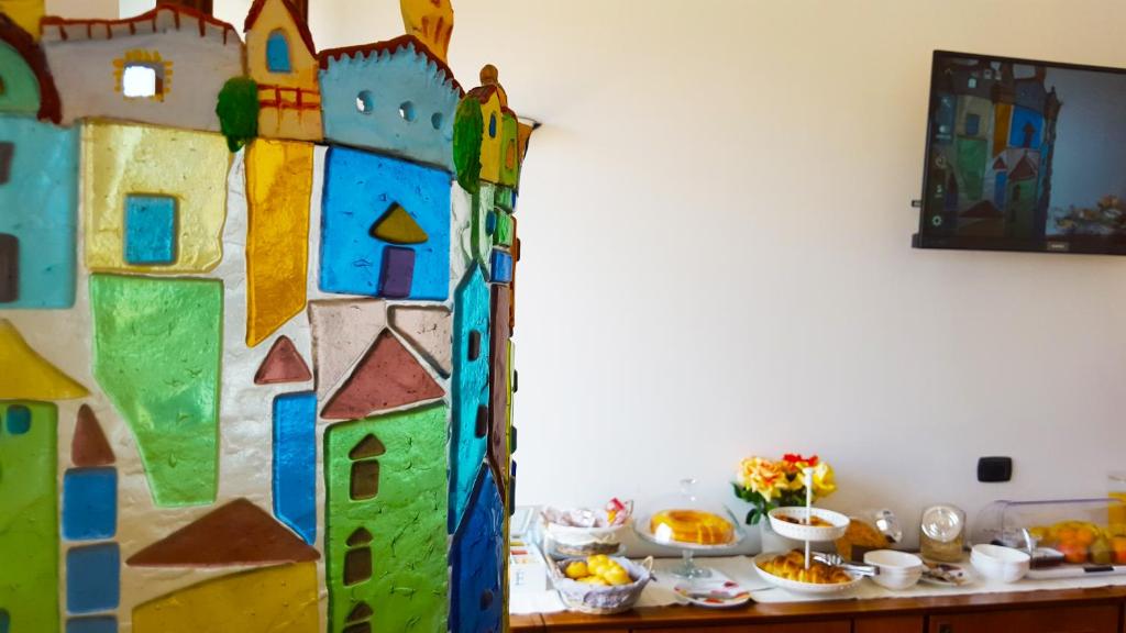 Shared lounge/TV area