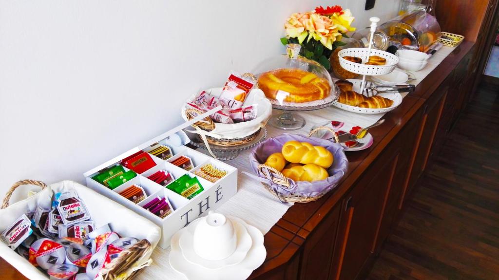 Shared lounge/TV area