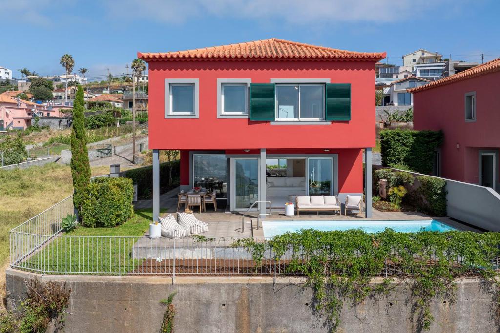 Vila Venusta Tranquility and Views in Calheta, Calheta