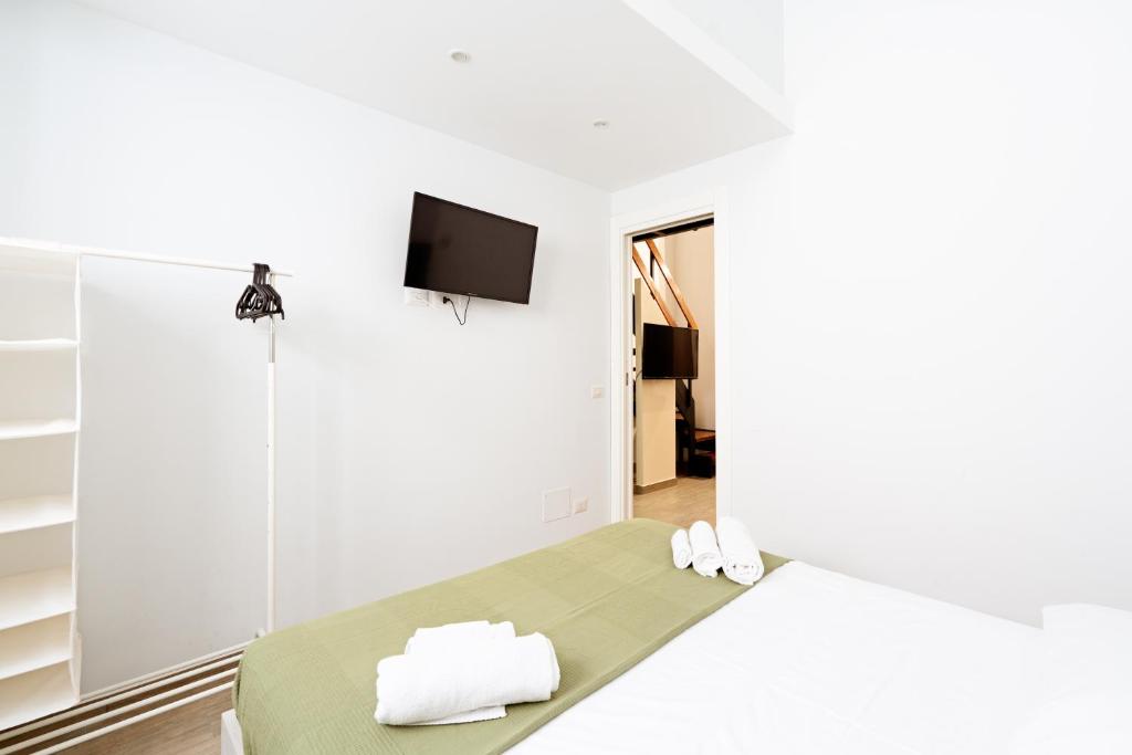 Hermann Apartments - 1