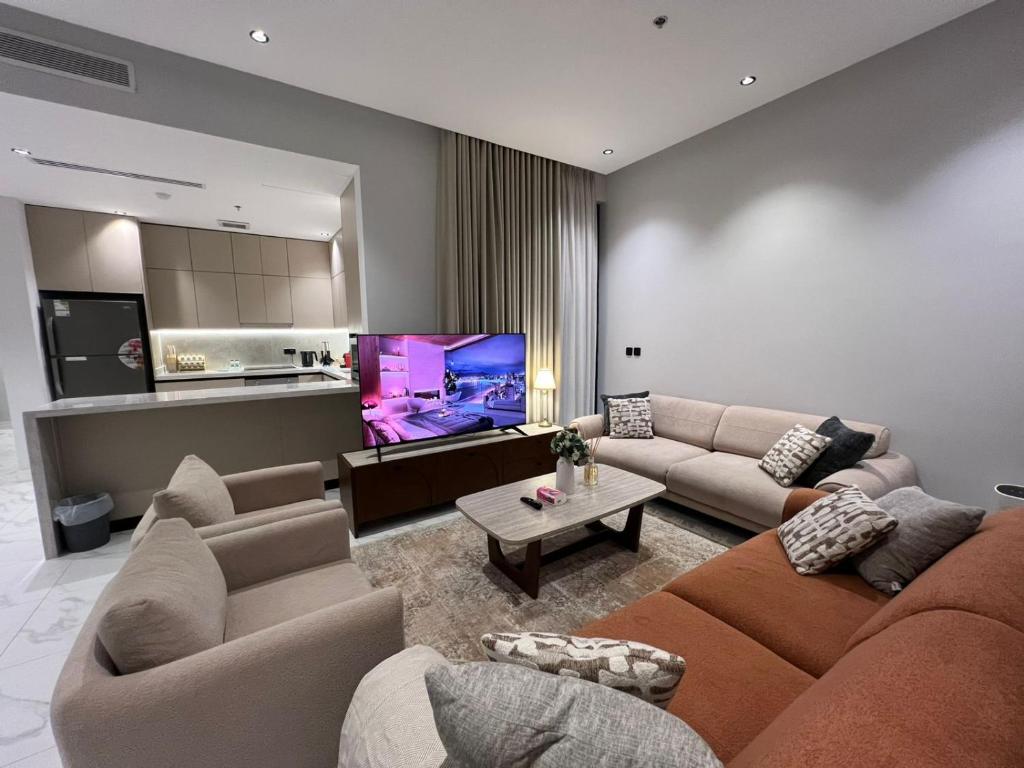 Almajdiah Malqa 3BR Modern Apt 65TV P Parking, Rijád