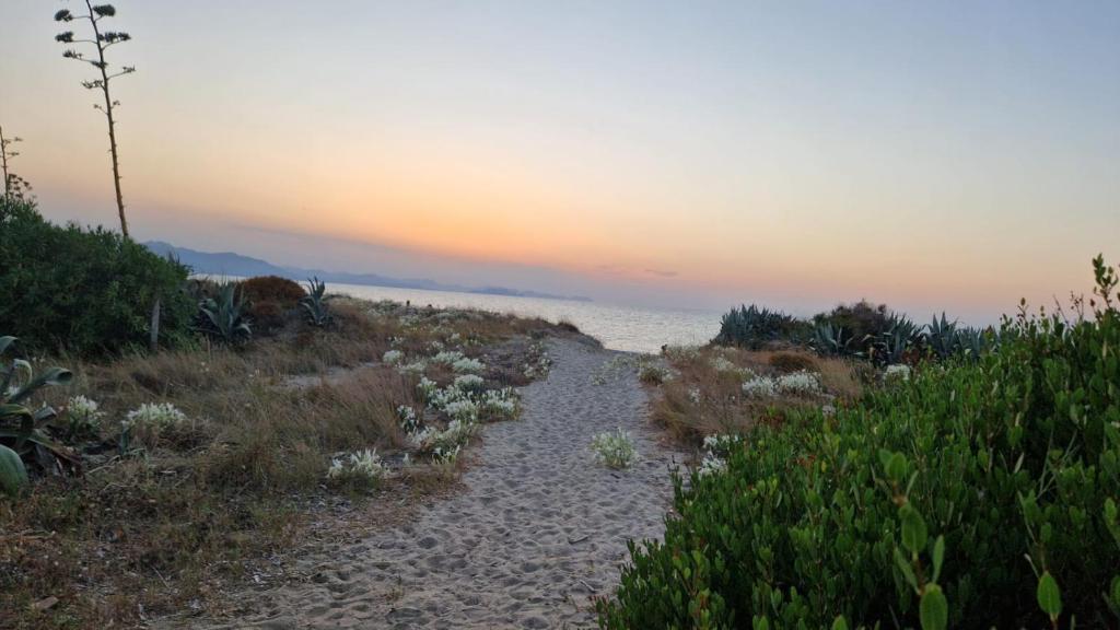 a due passi dal mare - 1