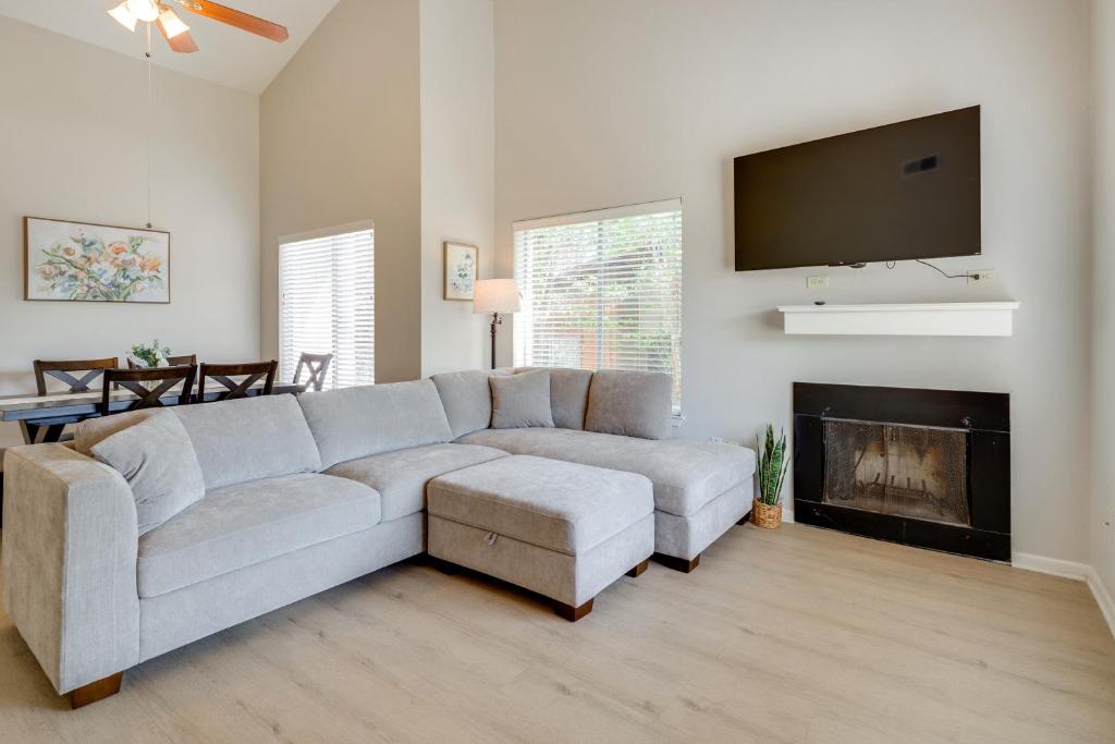 Easy Tailgate Access! Home 3 Mi to College Station, Bryan