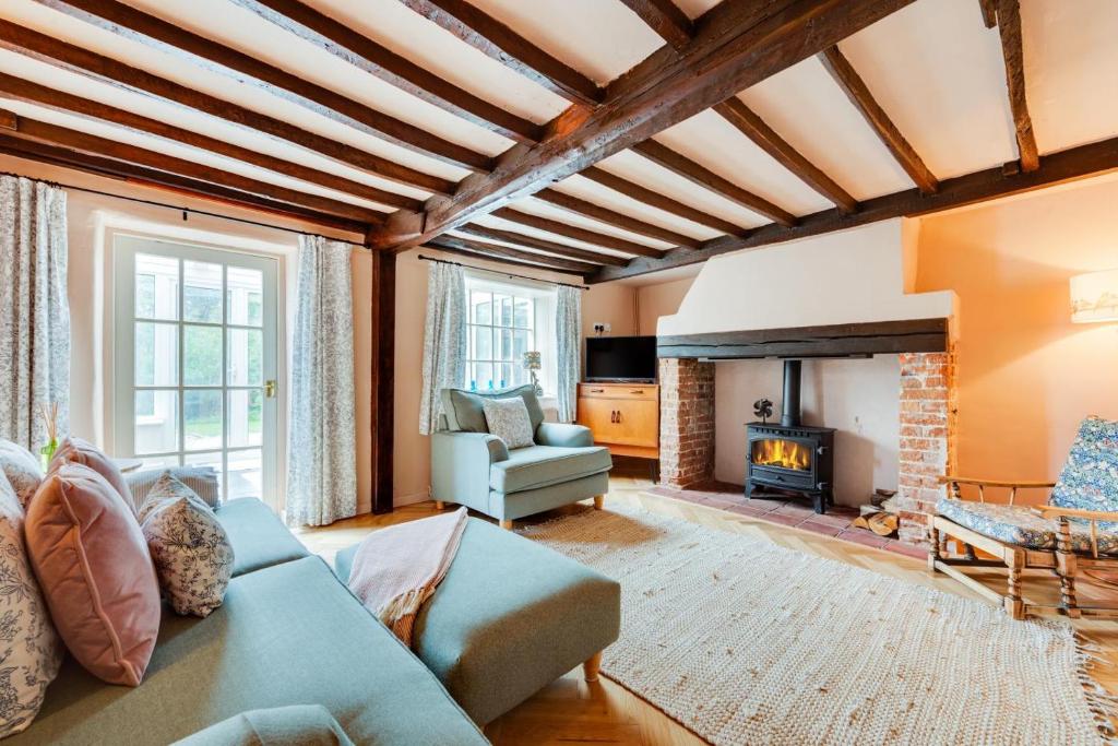 Warren Cottage, Antingham