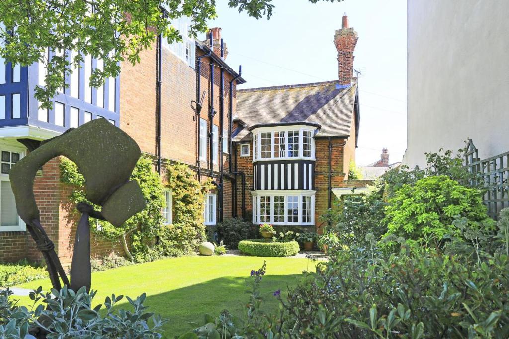 Far View Two, Southwold