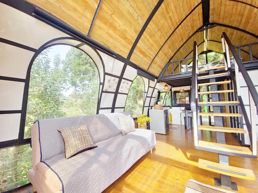 Lakeside Glamping with View Fire Pit Hammock - 4