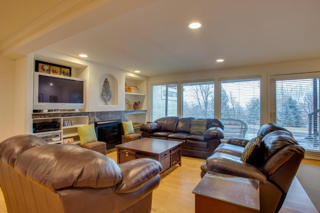 Grand Junction Abode about 2 Miles to Wineries and Golf!, Grand Junction