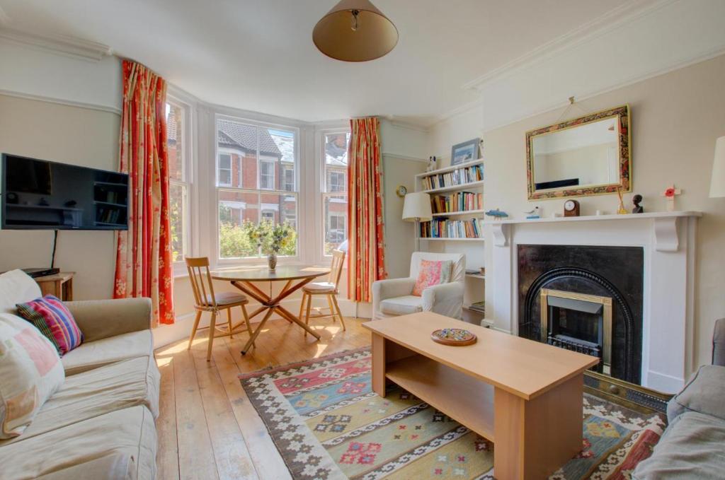 54 Stradbroke Road, Southwold