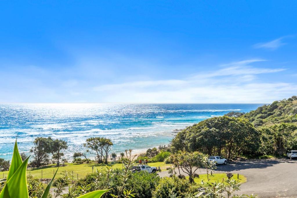 Mintee 3 by Discover Stradbroke, Point Lookout