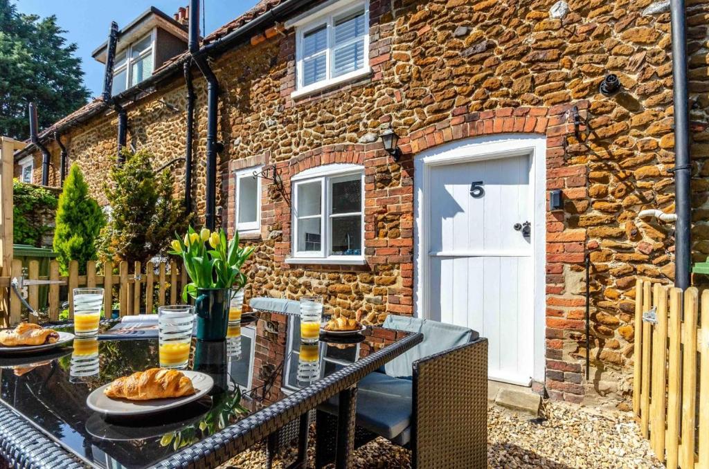 Pinnacle Cottage, Heacham