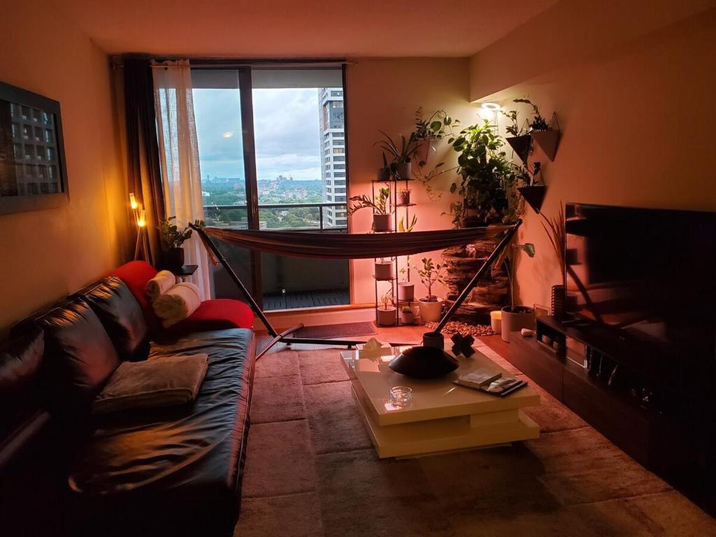 DT Apt great view whit garden, Toronto